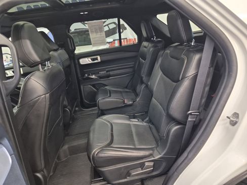 Certified 2021 Ford Explorer ST w/ Equipment Group 401A AWD/4WD image 16