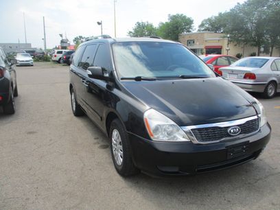 Used 2012 Kia Sedona LX
