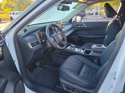 Used 2024 Mitsubishi Outlander SEL image 21