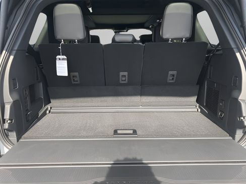 New 2026 Ford Expedition Platinum w/ Stealth Appearance Package AWD/4WD image 9
