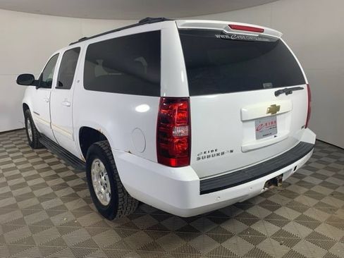 Used 2009 Chevrolet Suburban LT AWD/4WD image 12
