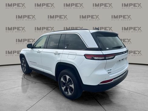 Used 2024 Jeep Grand Cherokee Limited 4xe AWD/4WD image 2