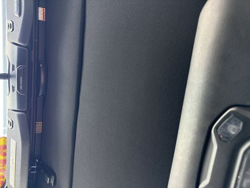 Used 2019 Jeep Wrangler Unlimited Sahara image 27