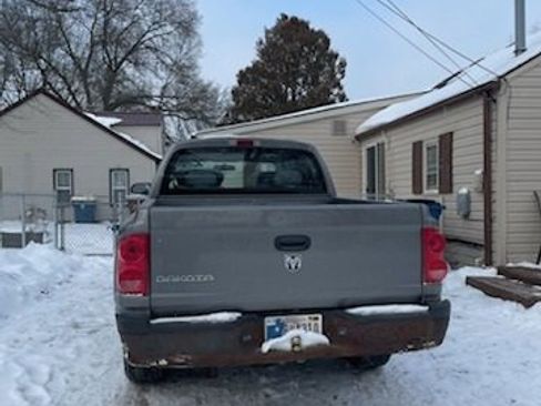 Used 2008 Dodge Dakota SXT image 3