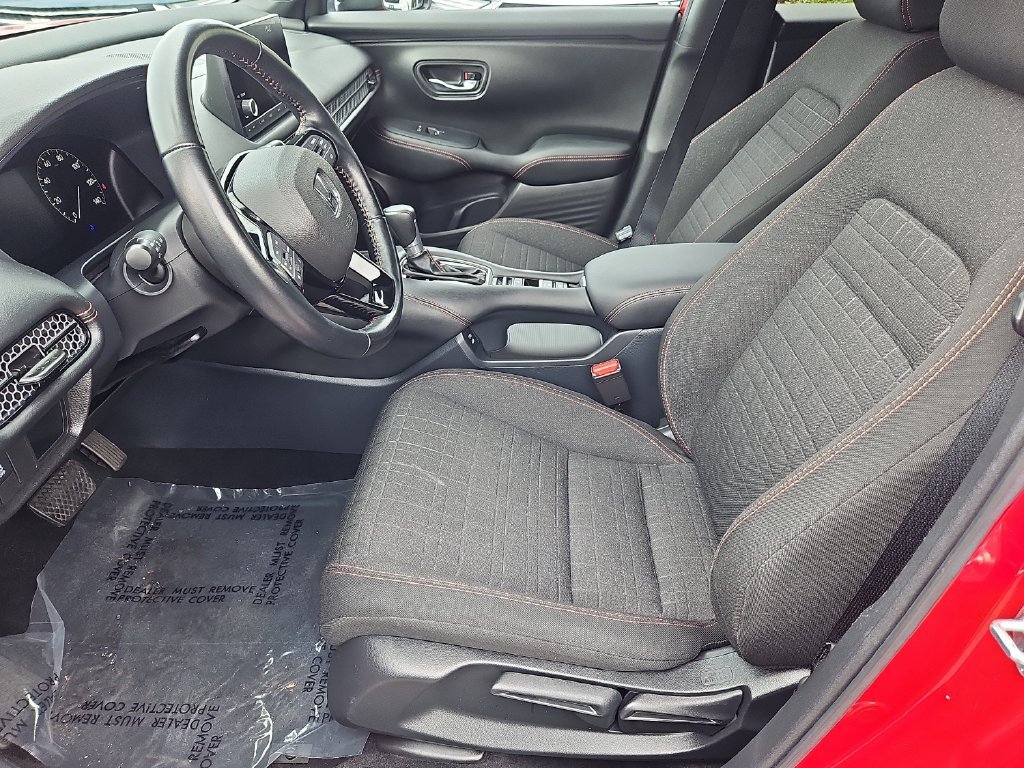 Used 2025 Honda HR-V Sport image 25