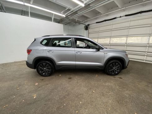 Used 2024 Volkswagen Taos S image 7