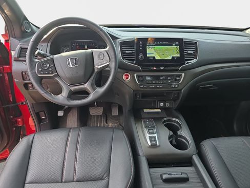 Used 2023 Honda Passport TrailSport image 12