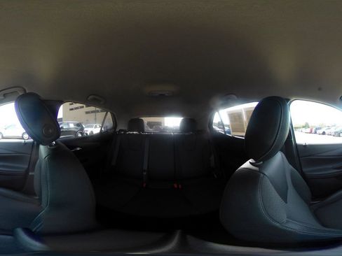 Used 2025 Buick Encore GX Preferred image 40