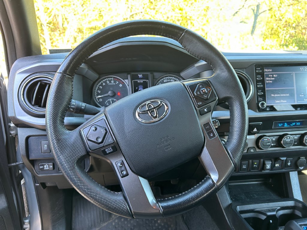 Used 2023 Toyota Tacoma TRD Sport w/ Technology Package AWD/4WD image 15
