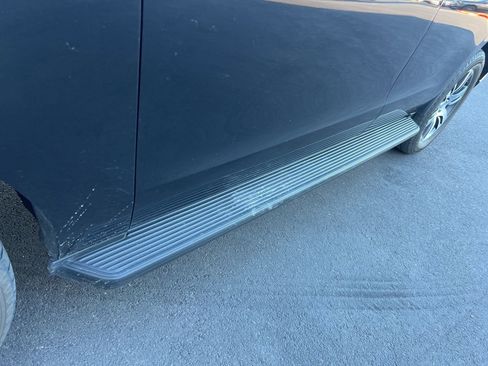 Used 2024 Ford Expedition Limited image 15