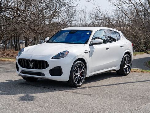 New 2026 Maserati Grecale Modena image 7