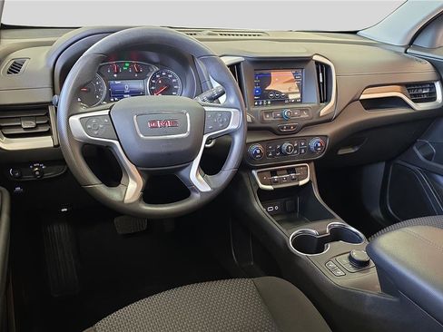 Used 2022 GMC Terrain SLE w/ Driver Convenience Package image 17
