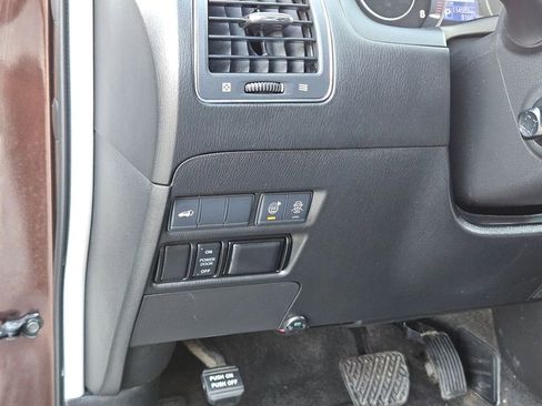 Used 2020 Nissan Armada SL w/ Premium Package image 22