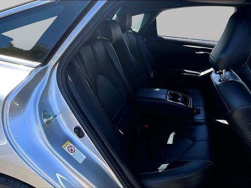 Used 2019 Toyota Avalon Touring w/ Advanced Safety Package FWD image 19