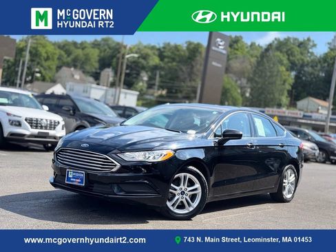Used 2018 Ford Fusion SE w/ Fusion SE Technology Package FWD image 1