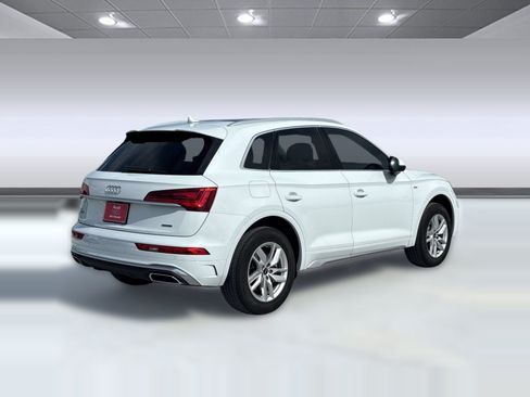 Certified 2023 Audi Q5 2.0T Premium w/ Convenience Package AWD/4WD image 8