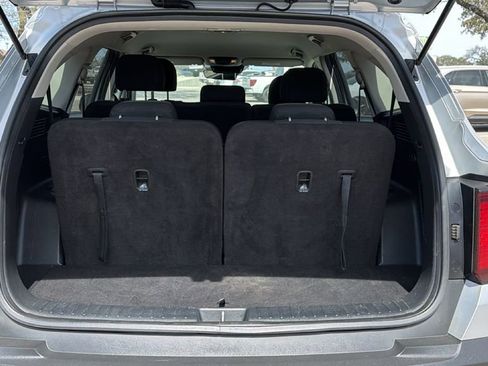 Used 2021 Kia Sorento LX image 36