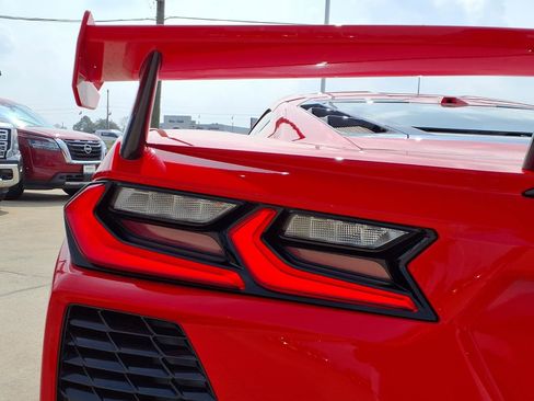 Used 2022 Chevrolet Corvette Stingray Premium Cpe w/ 3LT image 11