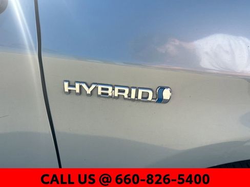 Used 2015 Toyota Prius Two image 4