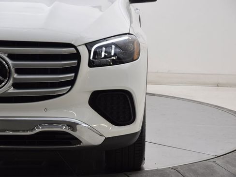 Certified 2026 Mercedes-Benz GLS 450 4MATIC image 10