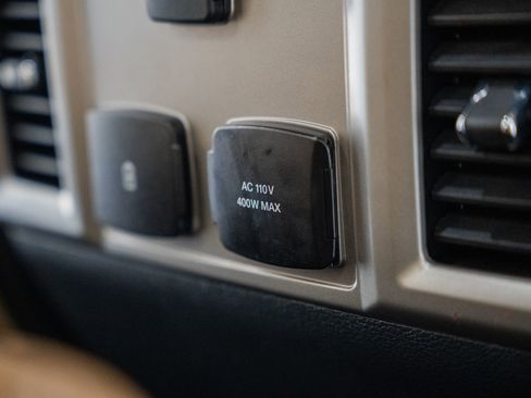 Used 2022 Ford F350 Lariat w/ Chrome Package image 40