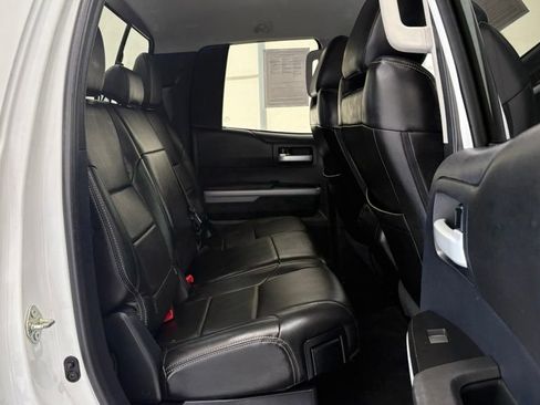 Used 2016 Toyota Tundra SR5 w/ SR5 Upgrade Package AWD/4WD image 24
