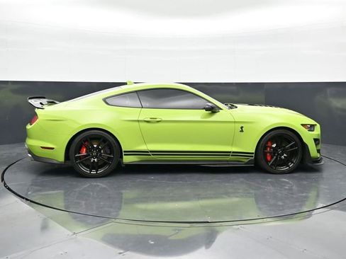 Used 2020 Ford Mustang Shelby GT500 w/ Technology Package RWD image 8