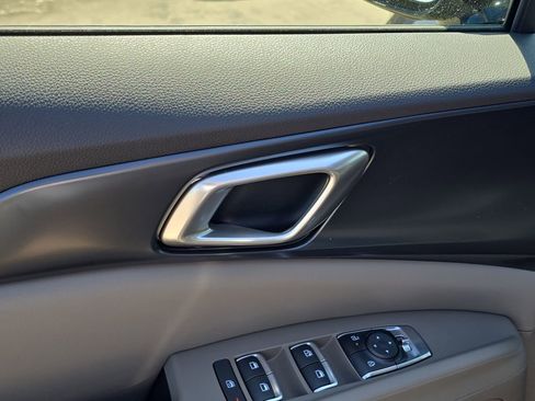 New 2026 Kia Carnival LX image 19