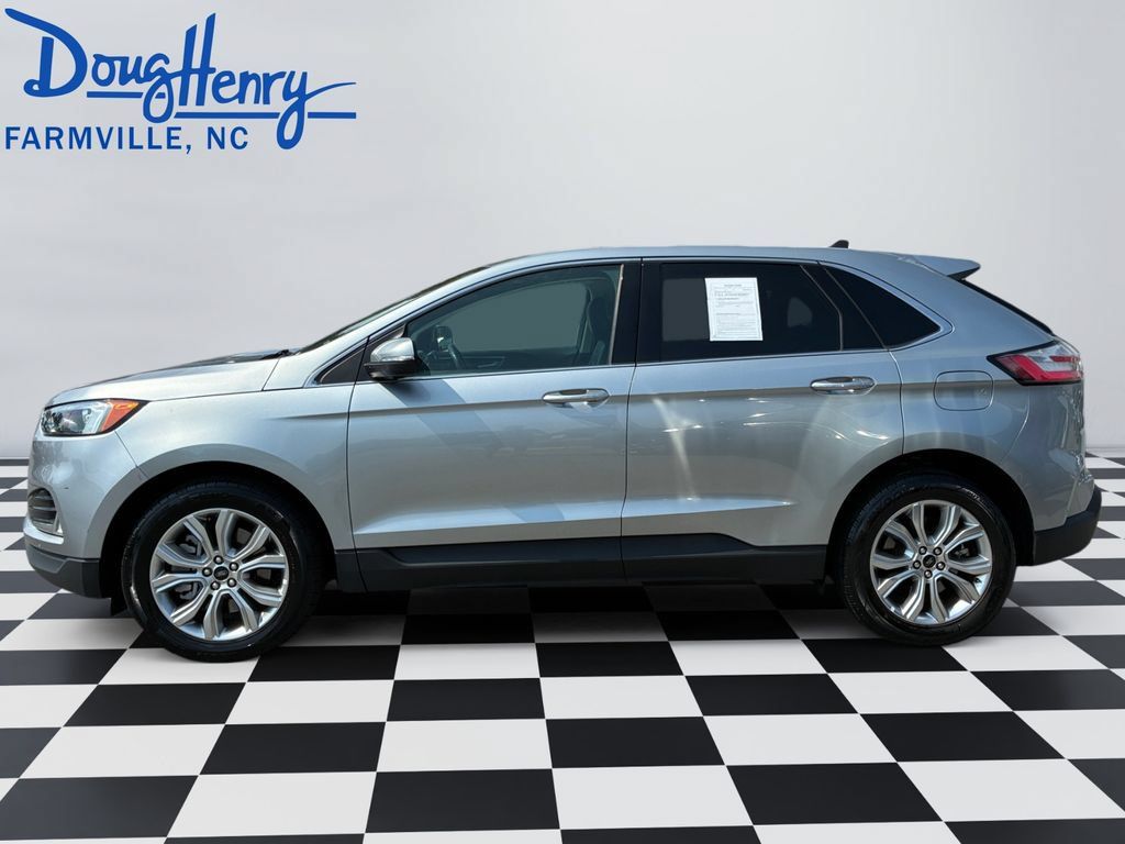 Used 2024 Ford Edge Titanium AWD/4WD image 2