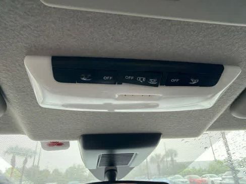 Used 2024 Nissan Kicks SV FWD image 23