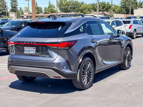 Used 2025 Lexus RX 350h w/ Convenience Package AWD/4WD image 4