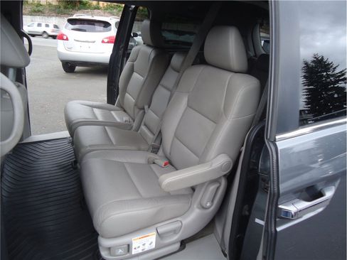 Used 2011 Honda Odyssey EX-L image 12