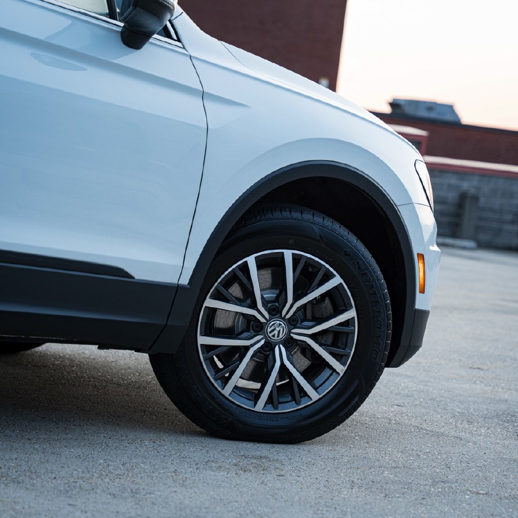Used 2019 Volkswagen Tiguan SE w/ Panoramic Sunroof Package AWD/4WD image 8