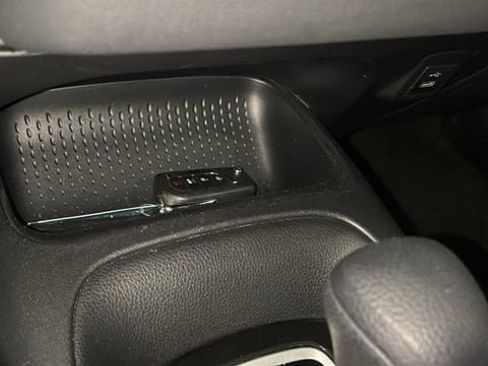 Used 2024 Toyota Corolla LE image 19