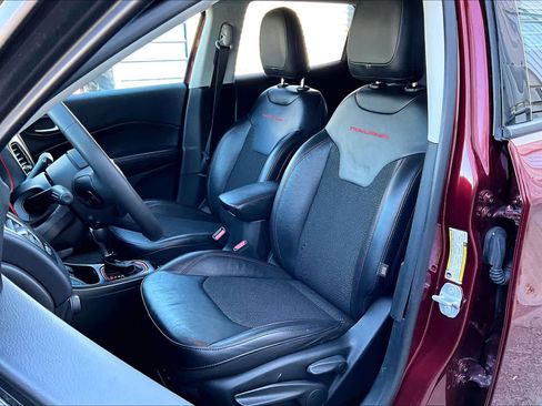 Used 2021 Jeep Compass Trailhawk image 7