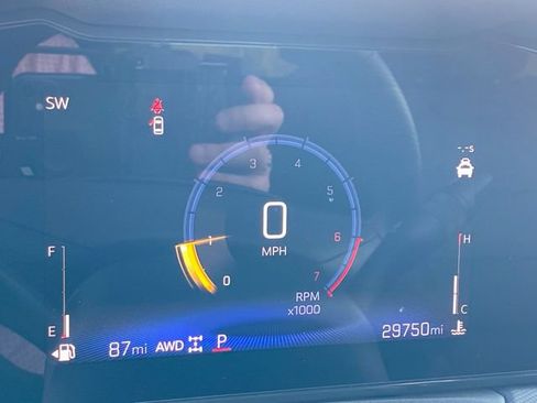 Used 2024 Chevrolet TrailBlazer RS w/ Driver Confidence Package AWD/4WD image 11