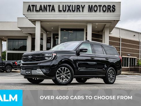 Used 2025 Ford Expedition Platinum AWD/4WD image 3