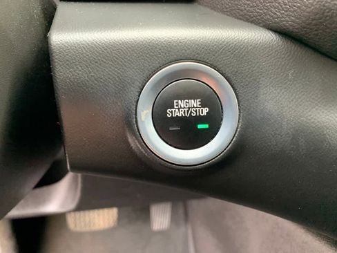 Certified 2023 GMC Terrain SLE w/ Driver Convenience Package AWD/4WD image 26