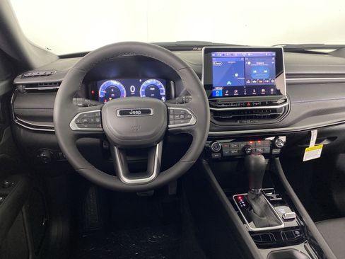 New 2025 Jeep Compass Limited w/ High Altitude Package image 19