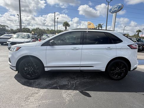 Certified 2024 Ford Edge SE w/ Black Appearance Package AWD/4WD image 8