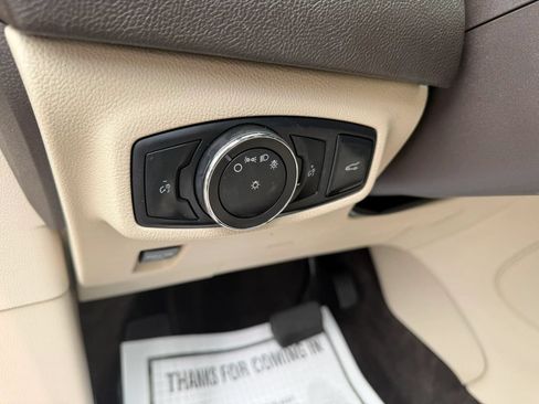 Used 2019 Lincoln MKC Select w/ Select Plus Package AWD/4WD image 28