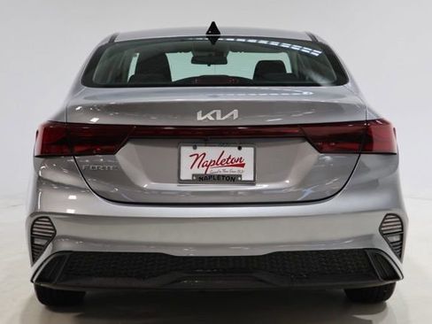 Used 2024 Kia Forte LXS FWD image 7