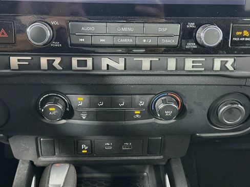 Used 2026 Nissan Frontier SV RWD image 24