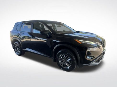 Used 2023 Nissan Rogue S AWD/4WD image 3