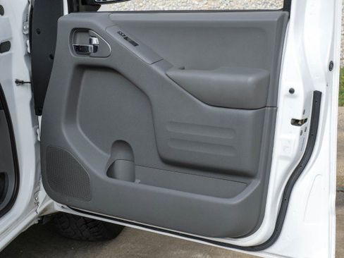 Used 2018 Nissan Frontier SV w/ Value Truck Package image 45