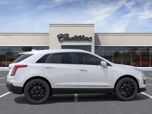 New 2025 Cadillac XT5 Luxury image 5