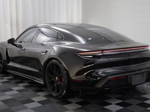 Used 2023 Porsche Taycan GTS image 18