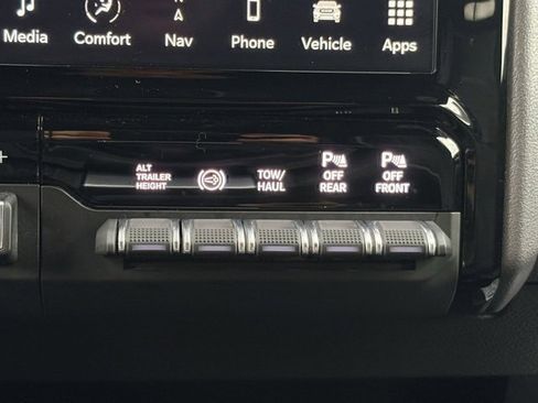 Used 2024 RAM 3500 Laramie w/ Night Edition image 20