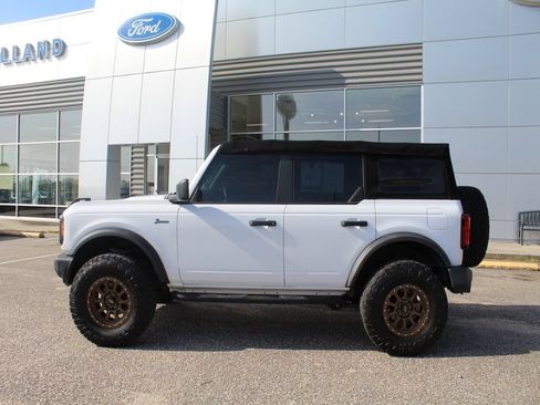 Used 2022 Ford Bronco 4-Door AWD/4WD image 9