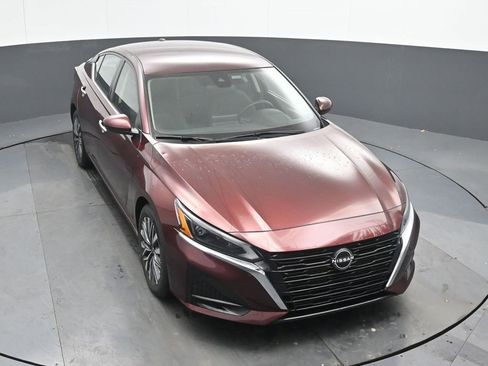 Used 2023 Nissan Altima 2.5 SV image 38